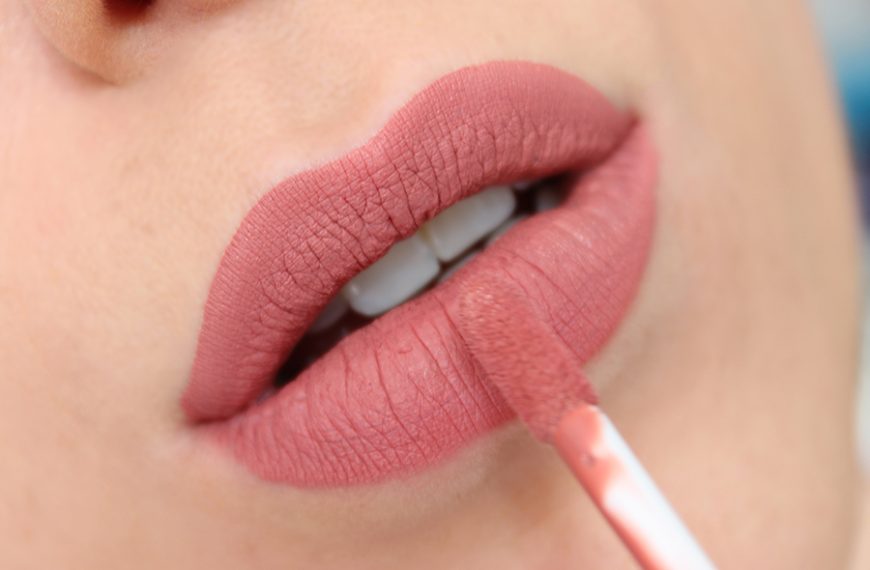 Best Way to Apply Matte Liquid Lipstick